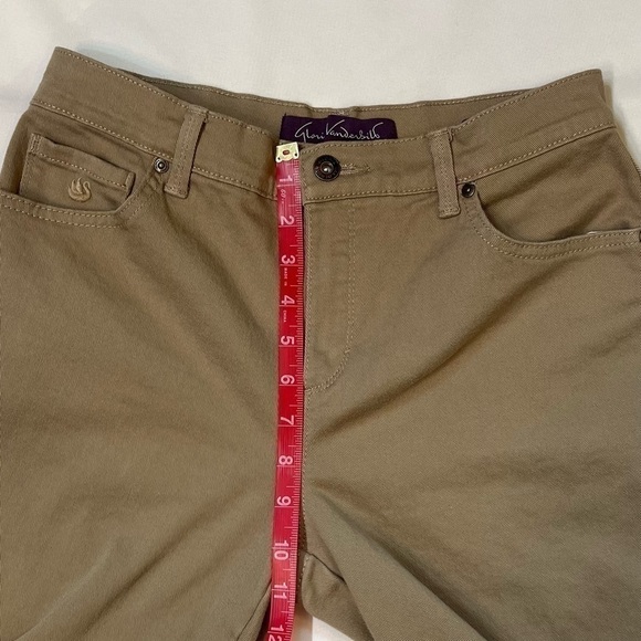 $5 ADD ON with $15+ Bundle Gloria Vanderbilt Amanda Classic Jeans Sz 6 SHORT EUC - Picture 5 of 6